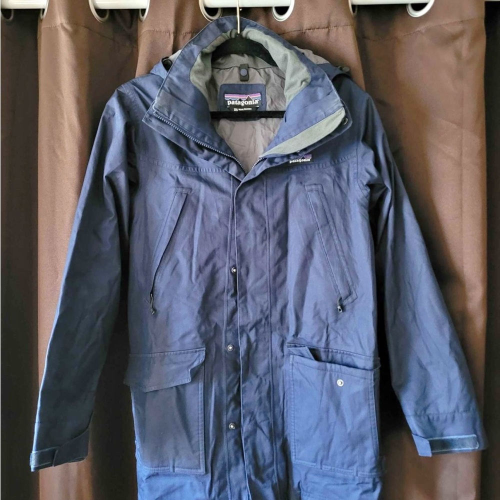 Patagonia Blue Raincoat with Hood and Weather-Resistant Material